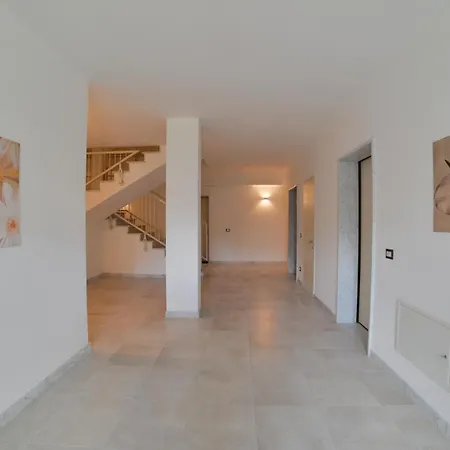 Appartamento Tre Fiori Con 2 Camere Da Letto Διαμέρισμα Chiavari
