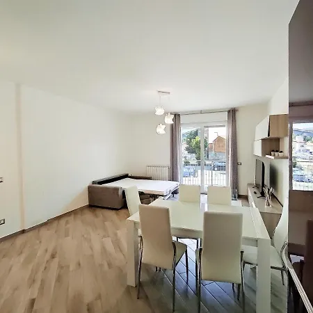 Appartamento Tre Fiori Con 2 Camere Da Letto *